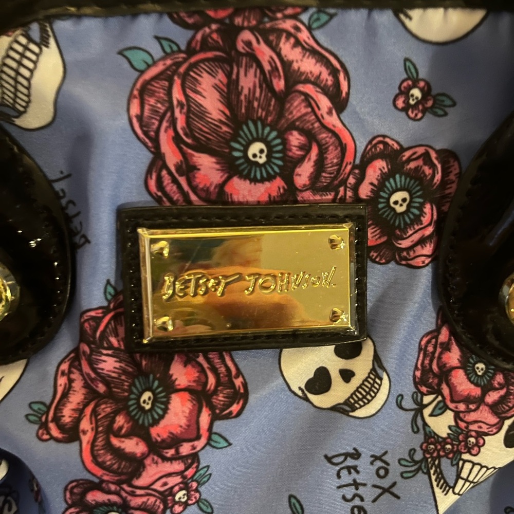 Betsy Johnson tote/makeup bag - Picture 5 of 5